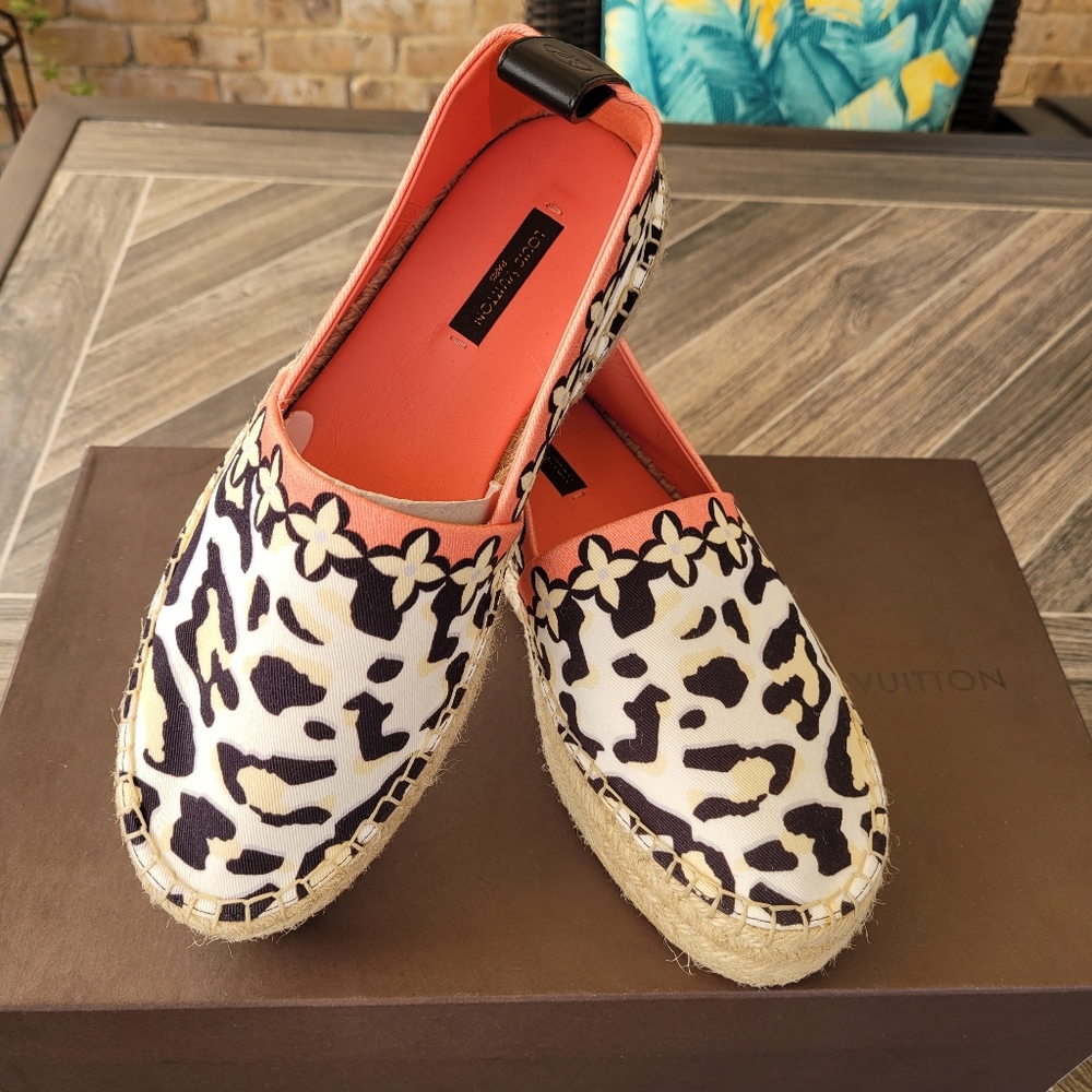 Louis Vuitton Leoprad Print Canvas Espadrille Flats (Size 36) - Picture 3 of 16